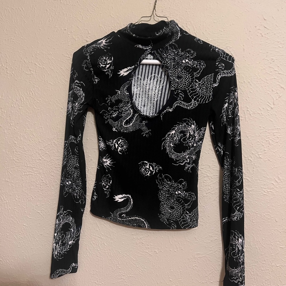 Rue 21 | Black Dragon Print Long Sleeve Top 🖤